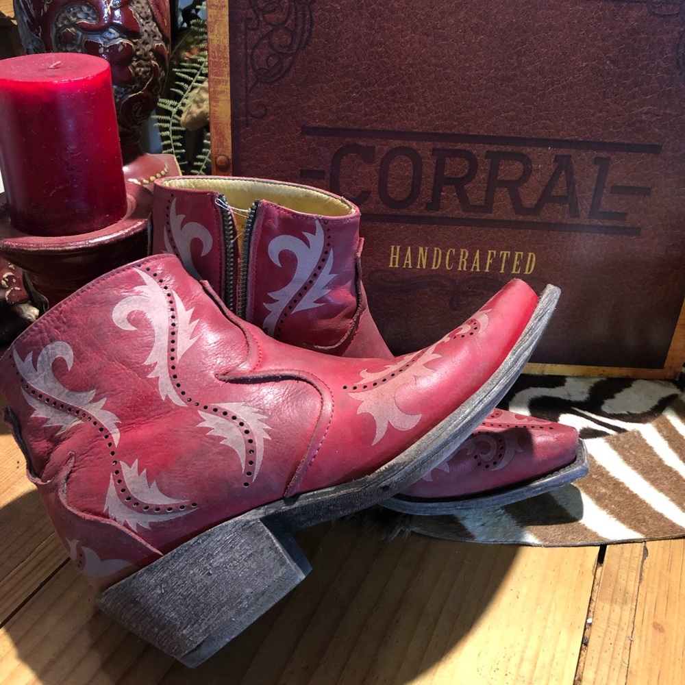 Corral Red Leather Ankle Boots